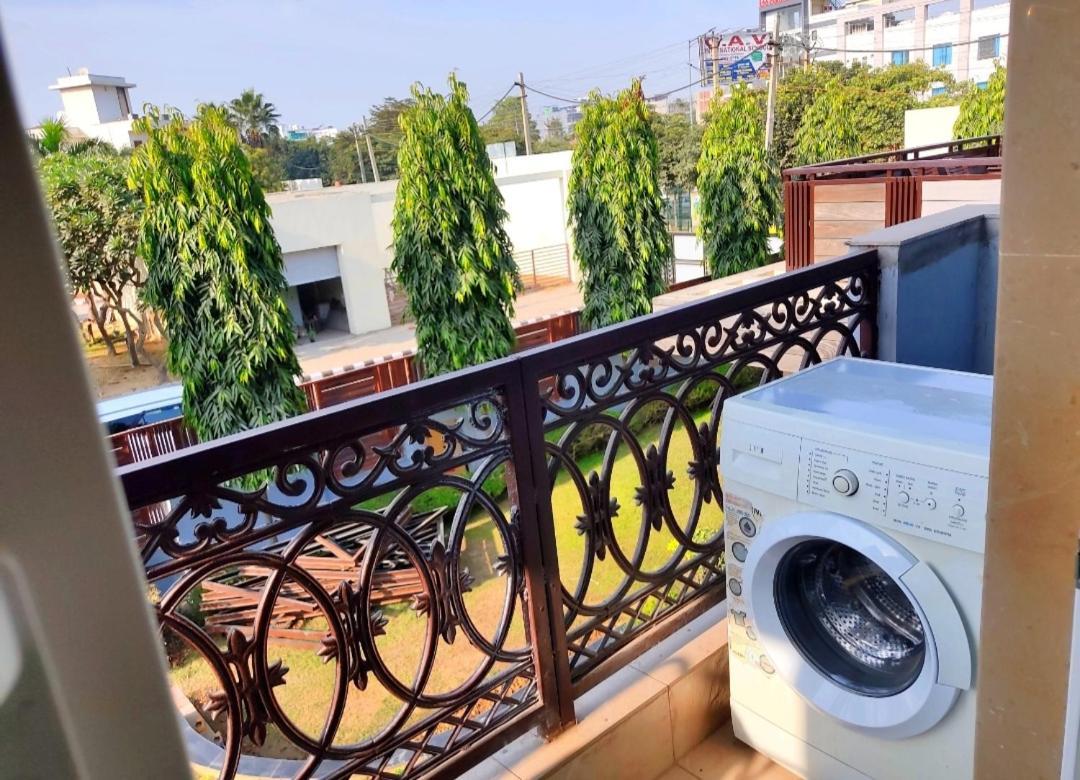 When In Gurgaon - Artemis Hospital 1 Min Walk, Fortis & Medanta 4 Mins Drive Ngoại thất bức ảnh