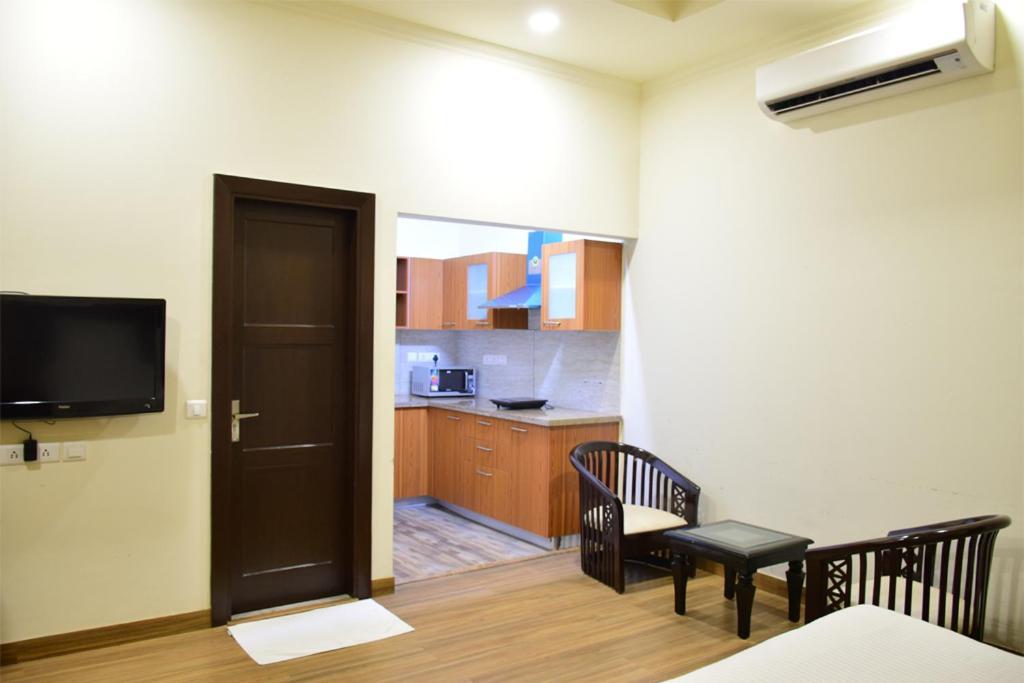 When In Gurgaon - Artemis Hospital 1 Min Walk, Fortis & Medanta 4 Mins Drive Ngoại thất bức ảnh
